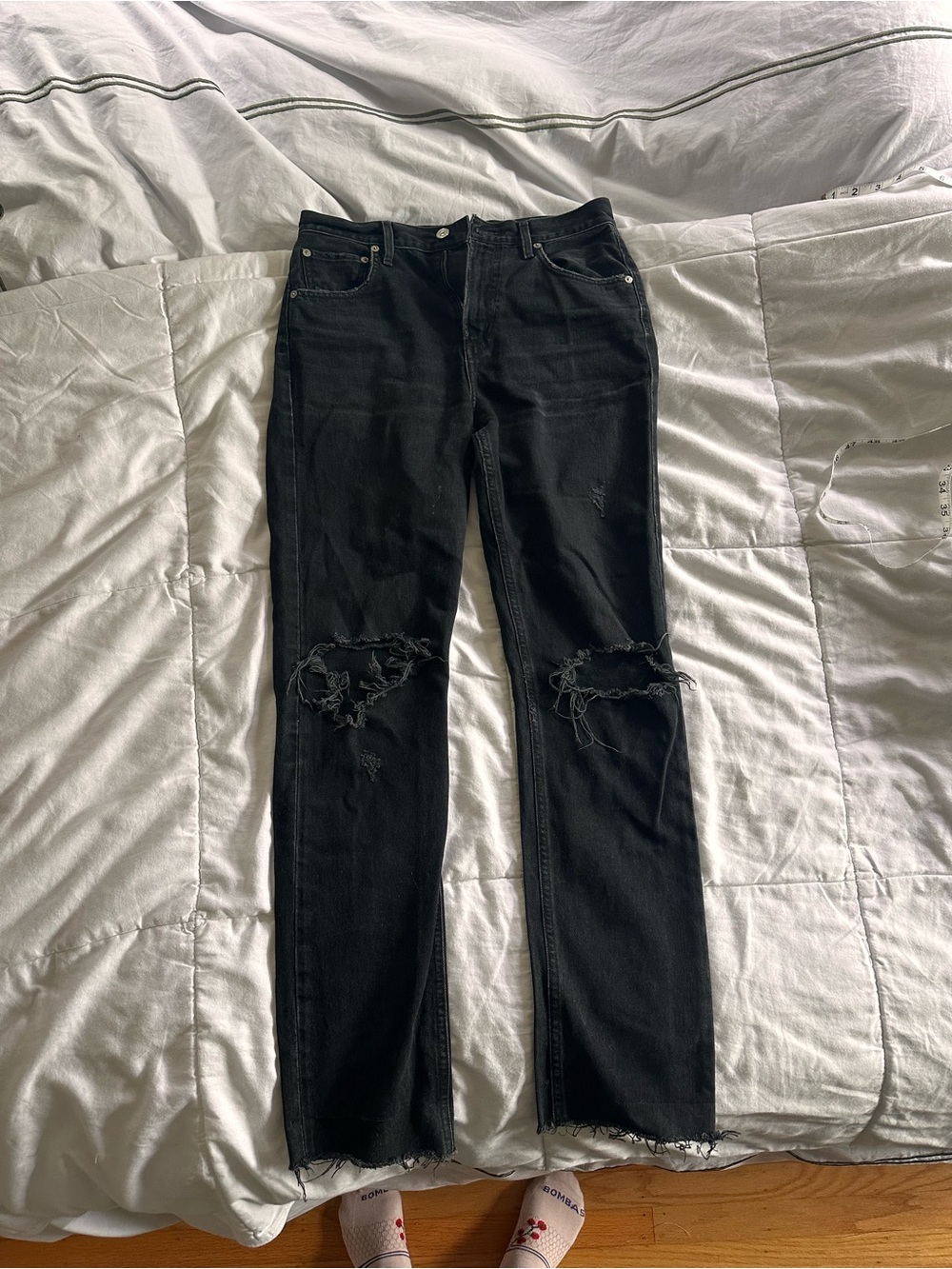 Agolde 26 EUC Black Distressed High-Rise Women’s Jeans